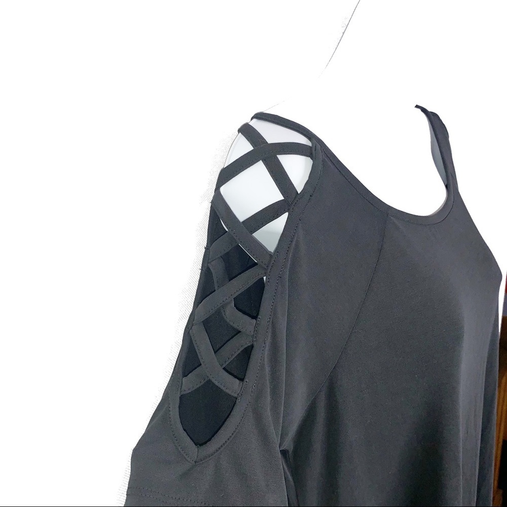Cloud Chaser | Short Sleeve Top w/Shoulder Cutouts